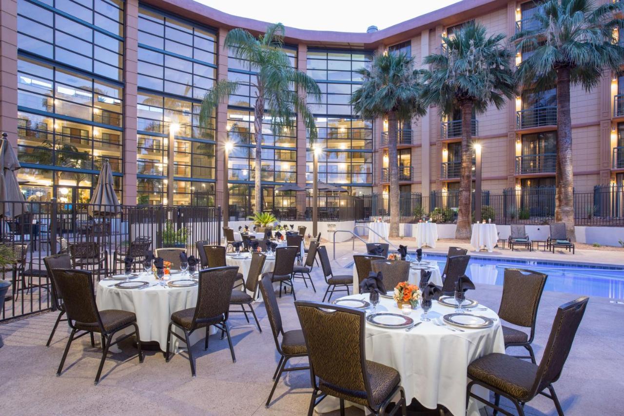 Embassy Suites By Hilton Phoenix Biltmore Ngoại thất bức ảnh
