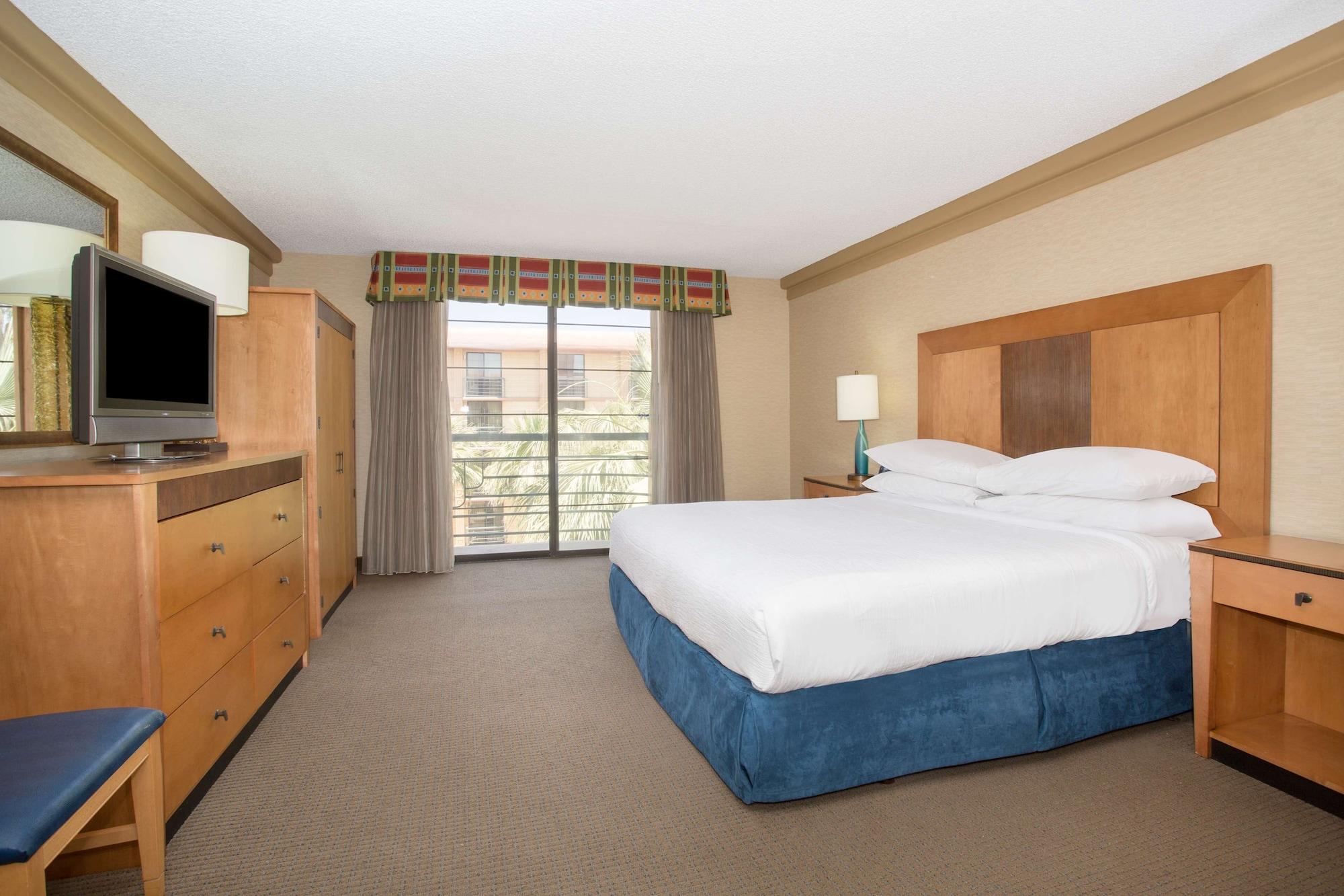 Embassy Suites By Hilton Phoenix Biltmore Ngoại thất bức ảnh