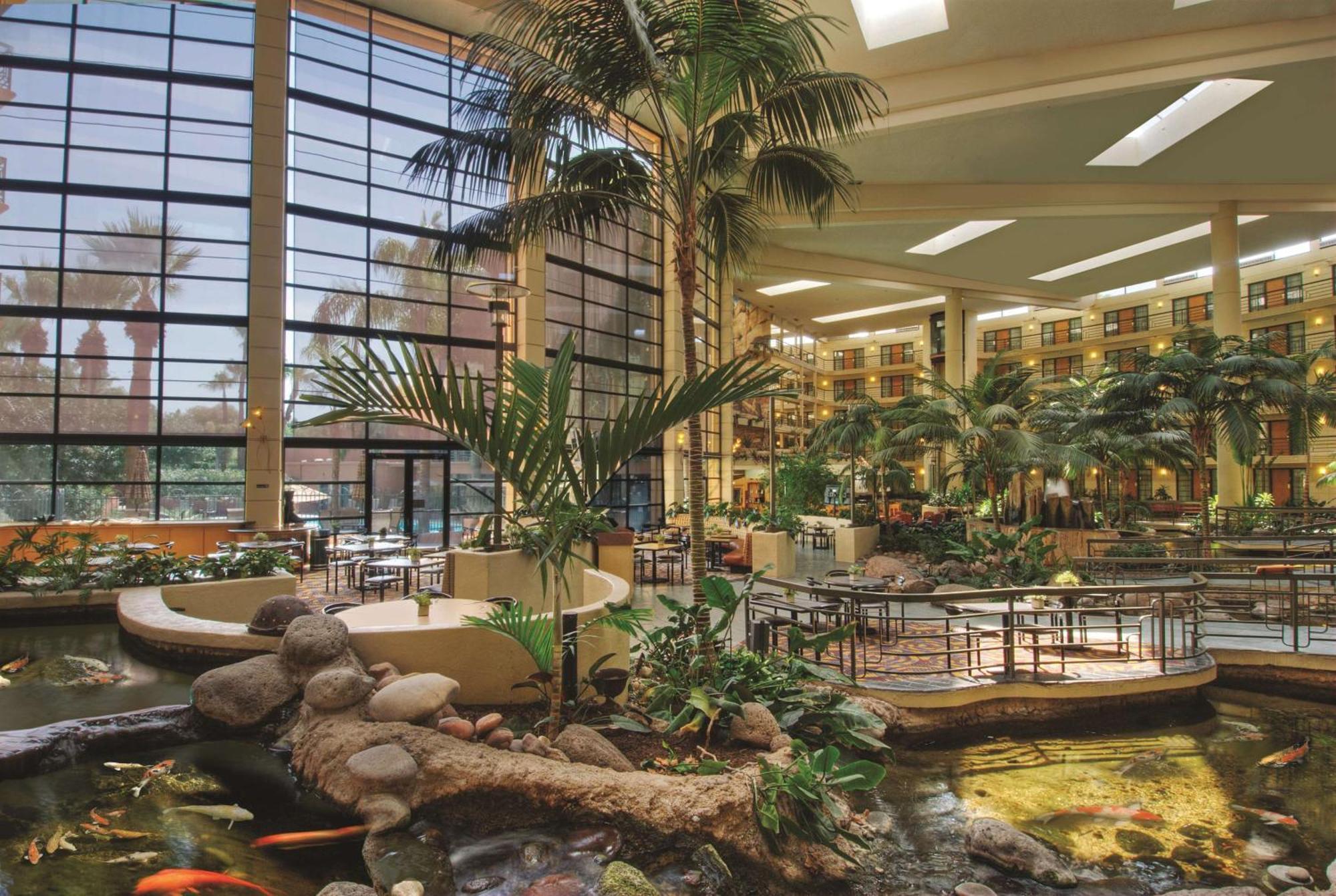 Embassy Suites By Hilton Phoenix Biltmore Ngoại thất bức ảnh