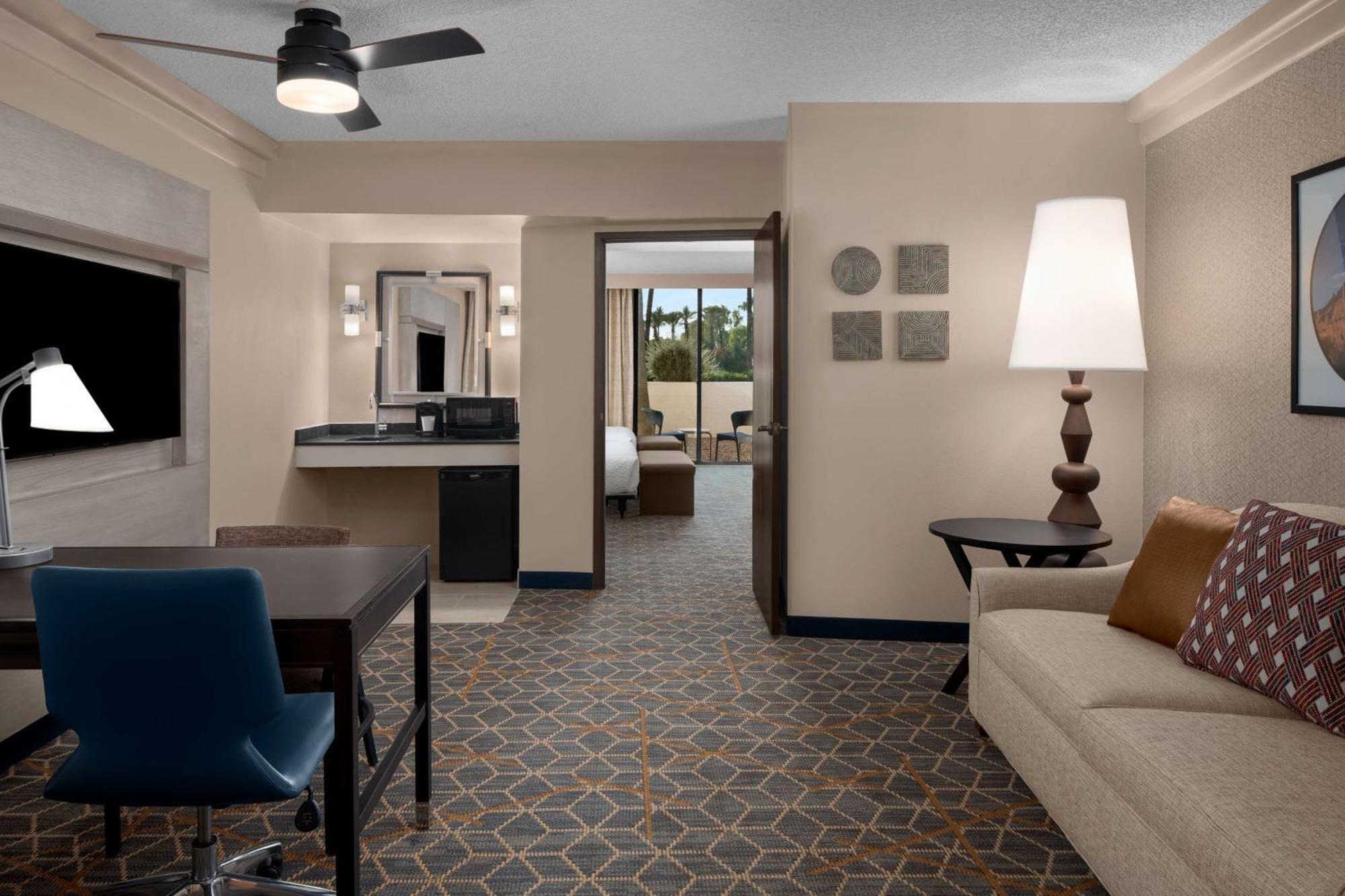 Embassy Suites By Hilton Phoenix Biltmore Ngoại thất bức ảnh
