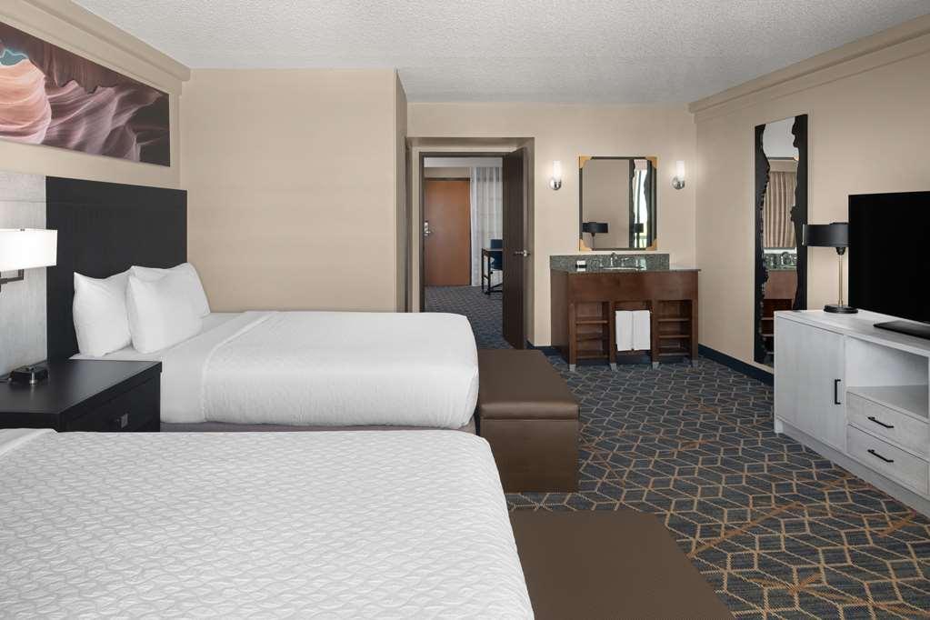 Embassy Suites By Hilton Phoenix Biltmore Phòng bức ảnh
